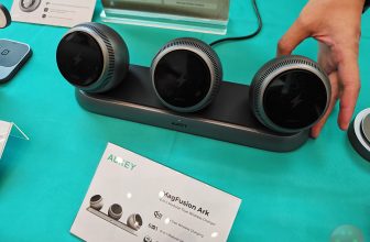 AUKEY MagFusion Ark: World’s First Modular True Wireless Charger At IFA 2025