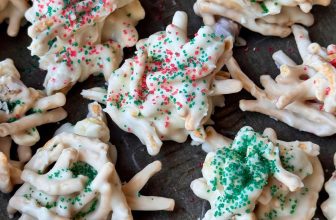 CHRISTMAS HAYSTACKS – The Southern Lady Cooks